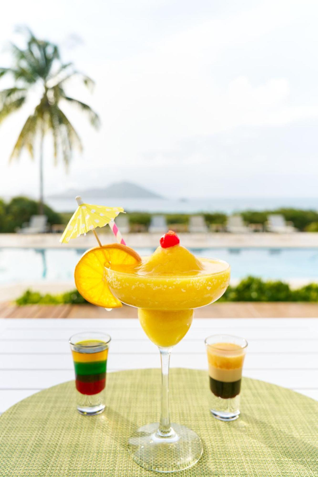 Mount Nevis Hotel Exteriör bild