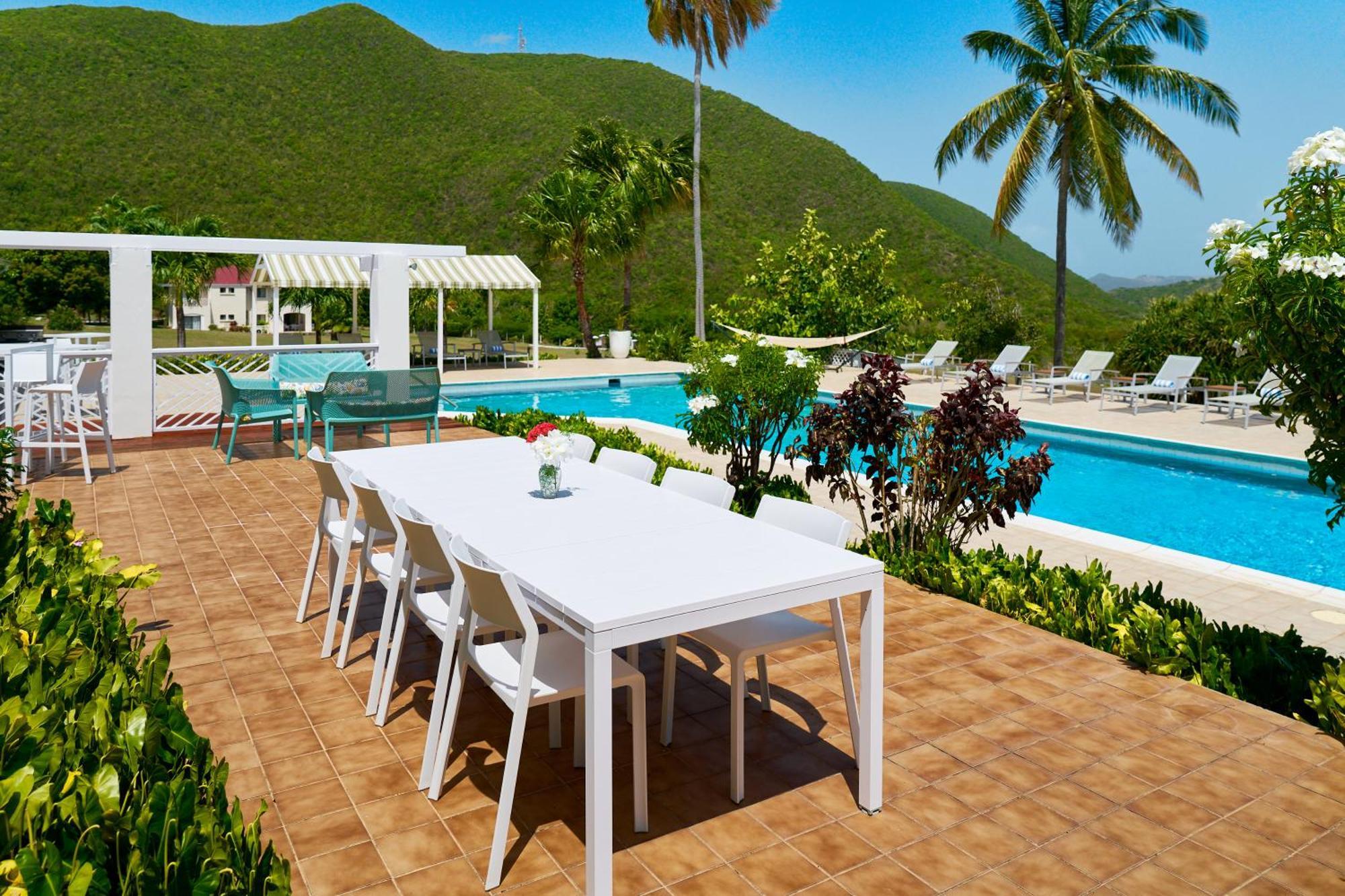Mount Nevis Hotel Exteriör bild